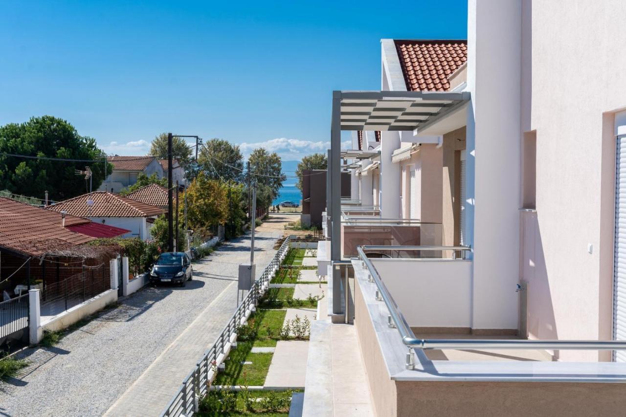 OfrínionDionysos Residential Complexアパートメント エクステリア 写真