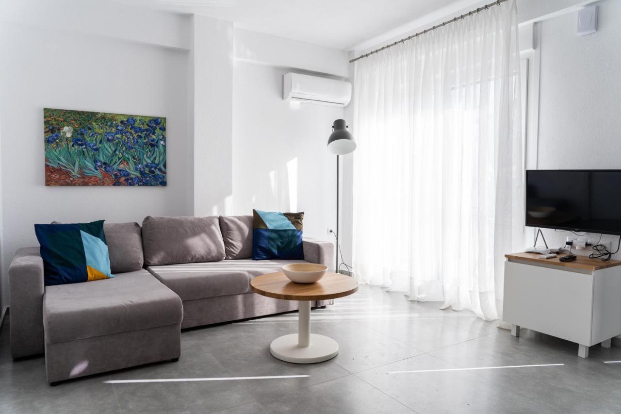 OfrínionDionysos Residential Complexアパートメント エクステリア 写真