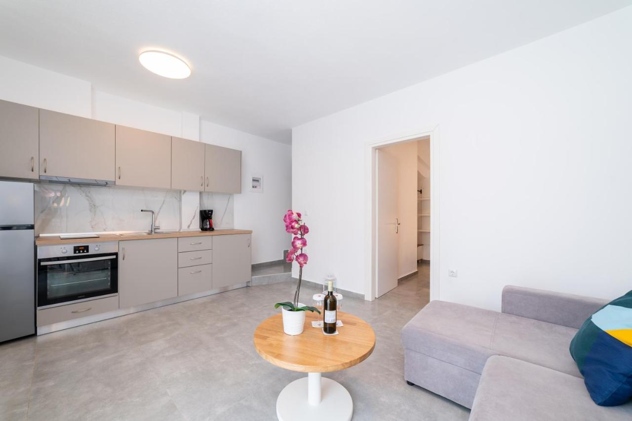 OfrínionDionysos Residential Complexアパートメント エクステリア 写真